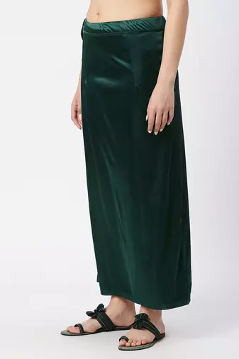 Neckbook Satin Rama Green Color Petticoat