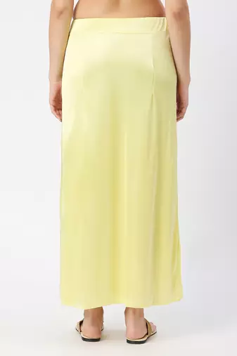 Neckbook Satin Yellow Color Petticoat