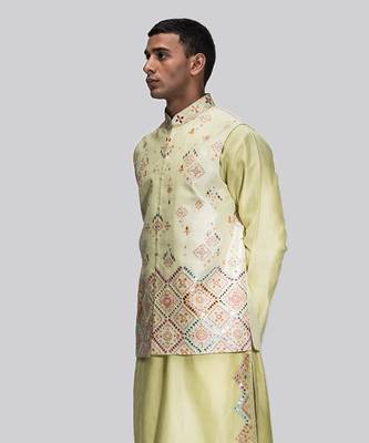 Yellow embroidered bundi set 2