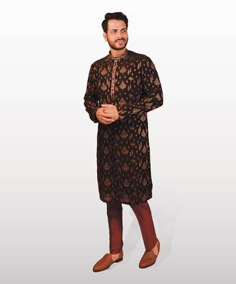 Black banarasi embroidery kurta   1