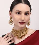 Gold plated temple chowker set
