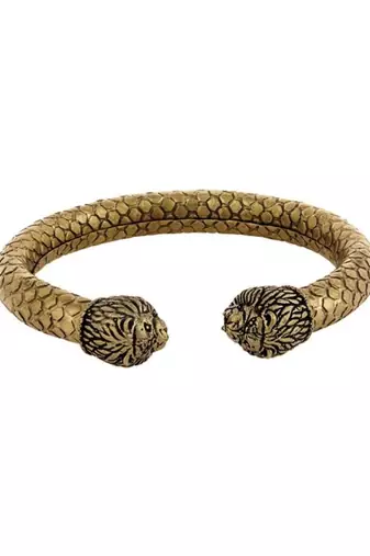 Embedded bracelet
