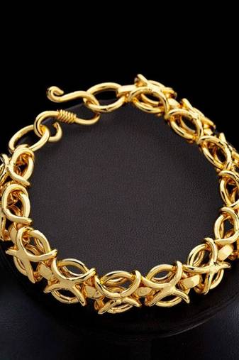 Foxtail link bracelet with s-hook closure