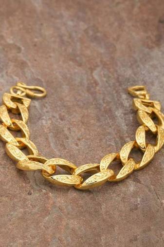 Embedded bracelet