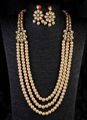 Pearl and Kundan Embellished Wedding Essential Necklace 317FNN395 1