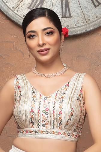 White Embroidered Sleeveless ReadyMade Blouse