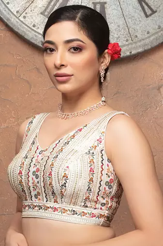 White Embroidered Sleeveless ReadyMade Blouse