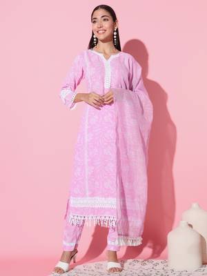 Pink Cotton Silk Floral Printed Fabric Lace Border Work Straight Kurta, Pant And Dupatta Set 2