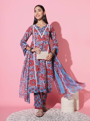 Floral Printed Cotton Blend Kurta Pant and Dupatta set 1