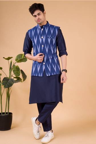 Shiwam ethnix men's pastel kurta and elastic pyjama set with jacket - ikat print