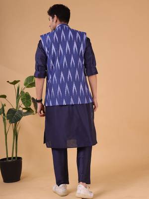 men's pastel kurta and elastic pyjama set with jacket - ikat print 2