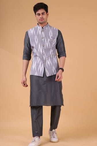 Shiwam ethnix men's pastel kurta and elastic pyjama set with jacket - ikat print