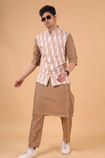 Shiwam ethnix men's pastel kurta and elastic pyjama set with jacket - ikat print