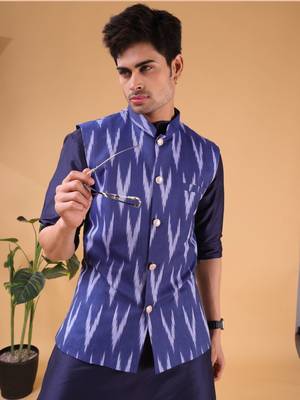 men's pastel kurta and elastic pyjama set with jacket - ikat print 5