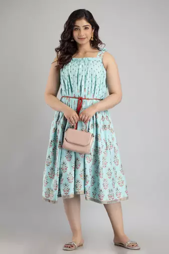 women rayon paisley print anarkali kurta in blue