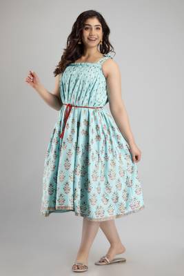 women rayon paisley print anarkali kurta in blue 3