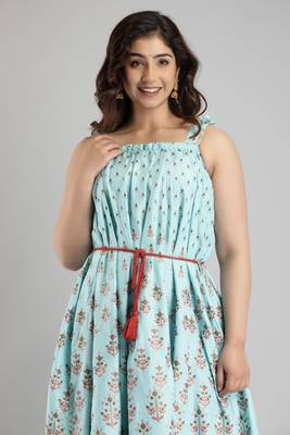 women rayon paisley print anarkali kurta in blue 5