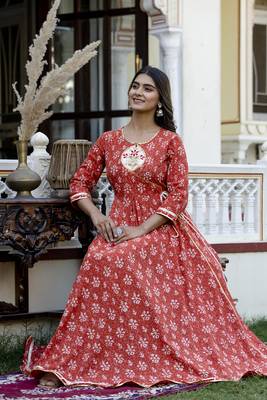 Ftdiva women embroidery printed anarkali cotton kurta in red 4