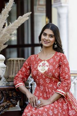 Ftdiva women embroidery printed anarkali cotton kurta in red 5
