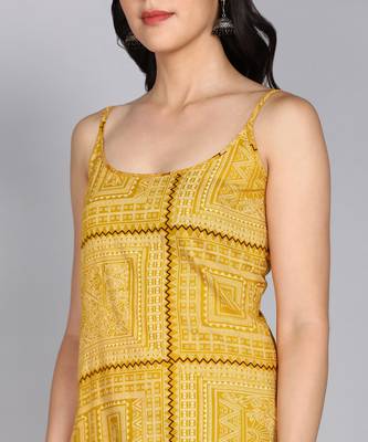 women rayon chevron printed straight kurta in yellow 5