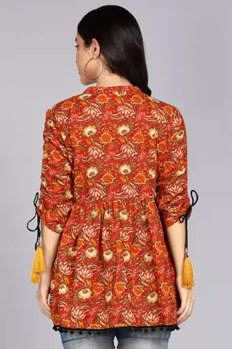 women floral printed flared cotton kurta in red