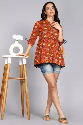 women floral printed flared cotton kurta in red
