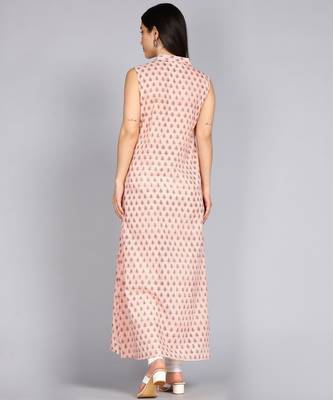 women rayon paisley printed frontslit kurta in pink 2