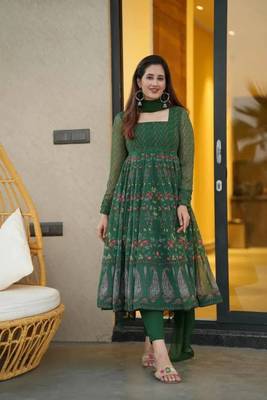 SPARKLING GREEN GEORGETTE SUIT SET  1