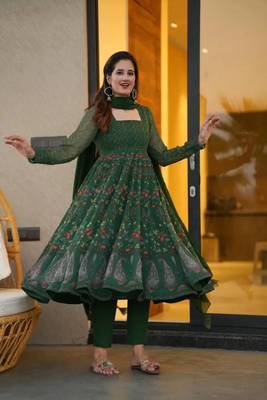 SPARKLING GREEN GEORGETTE SUIT SET  4