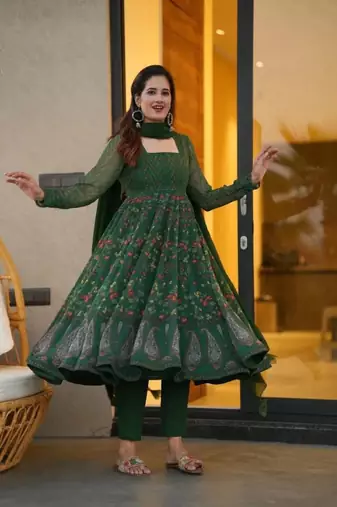 SPARKLING GREEN GEORGETTE SUIT SET 