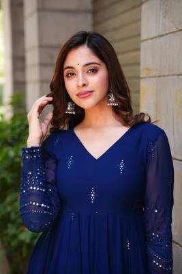 WHISPERING BREEZE GEORGETTE EMBROIDERED SUIT SET  6