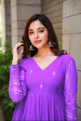  Purple Anarkali Salwar Suit with Intricate White Embroidery 4