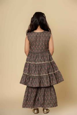 Grey embllished floral printed cotton sharara set girls 3