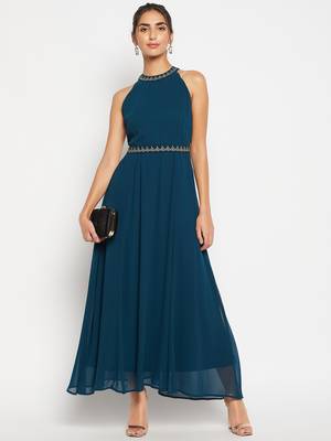 Winered woman embriodered belt maxi dress 1