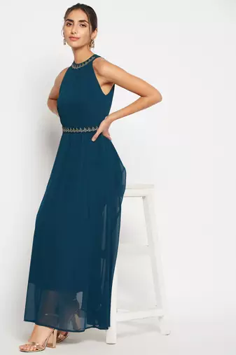 Winered woman embriodered belt maxi dress