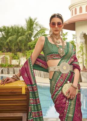 Magenta Colour Sigma Silk Blend Patola print Saree With Blouse 2