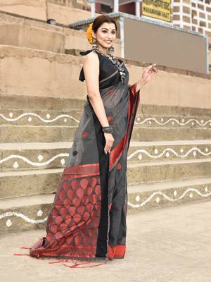Elora handloom cotton butti weaving saree for women (dark grey) 5