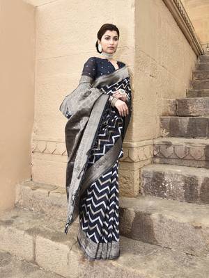 Elora linen ikkat zig zag jacquard weaving saree for women (black) 2