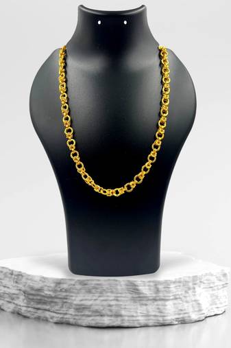  Gleaming Masculinity: The Ultimate Gold Plated Link Chain