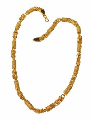 Timeless symbolism: men's gold-plated chain - a fusion of tradition and style 2