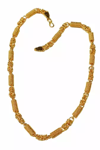 Timeless symbolism: men's gold-plated chain - a fusion of tradition and style