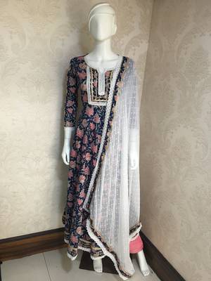 Women's Floral Print & lace Work Anarkali Cotton Blue Kurta With Pant & dupatta 8