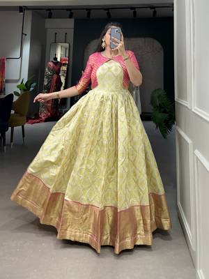 Women's Jacquard Silk Long Gown 3