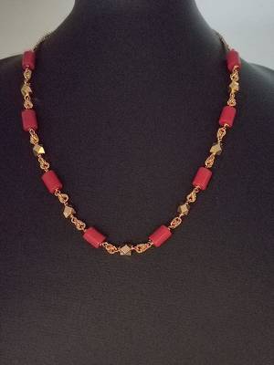 Short coral necklace 2