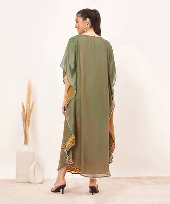 Green crystal embroidered round kaftan 4