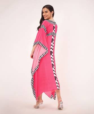 Pink geometric mid length kaftan 4