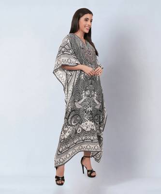 Grey embellished silk full length kaftan 3