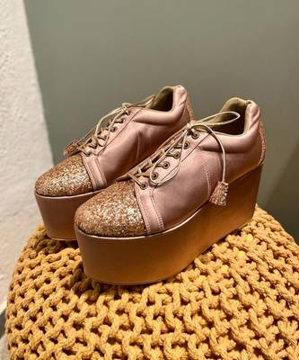 Rose Gold Begum 4