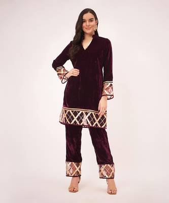 Maroon silk velvet kurta and straight pants set 1