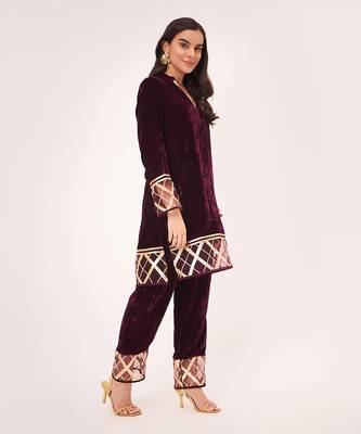 Maroon silk velvet kurta and straight pants set 3